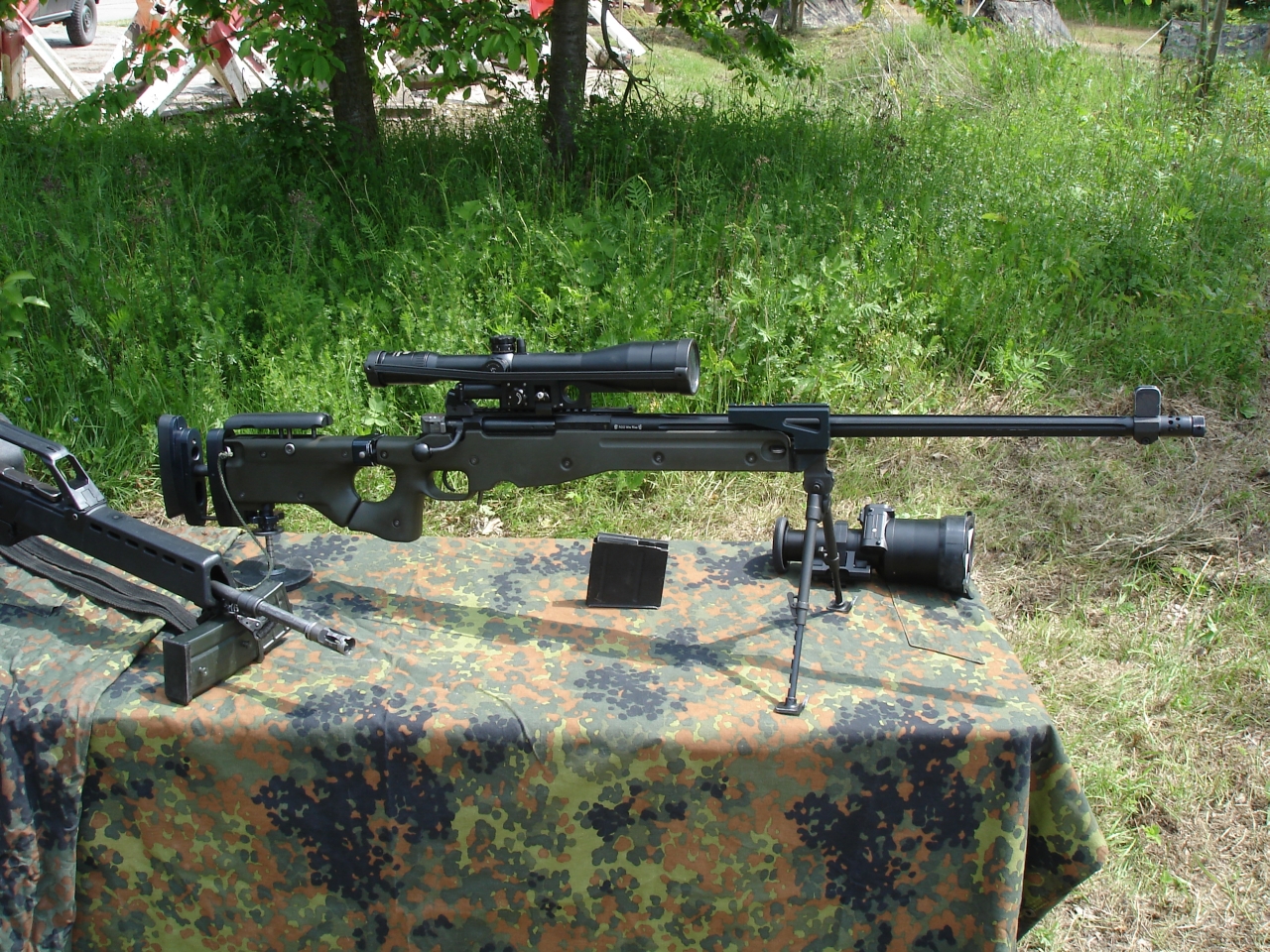 Sniper rifle - Wikipedia