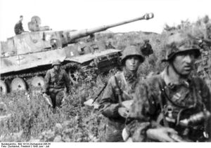 Bundesarchiv Bild 101III-Zschaeckel-206-35, Schlacht um Kursk, Panzer VI (Tiger I).jpg