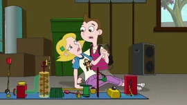 Milo đỡ lấy Sara.