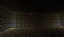 enderman, jota päin ollaan heitetty näkymättömyyden taikajuoma. Huomaa ilmassa leijuvat, hohtavat silmät