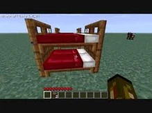 Sänkyjä päällekkäin.