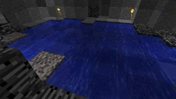 Järvi peruskallion tasolla.