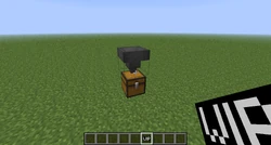 No snapshot 13w01a, o item hopper usa um sprite 'WIP', embora o item ainda leia "Hopper".