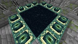 Warped Skulk mushroom end portal design : r/Minecraft