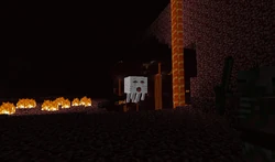 Un Ghast abre sus ojos rojos cuando escupe bolas de fuego (nota el antiguo efecto de "expansión").