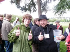 Нотч и один из его фанатов