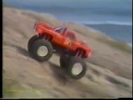 Tamiya_RC_Clod_Buster_(Filmed_in_1987)