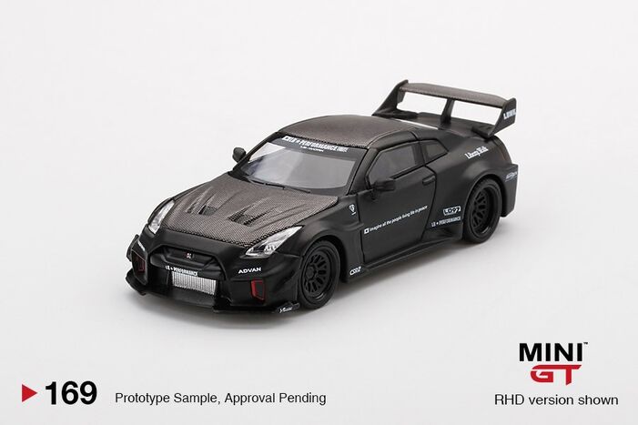 IXO MOC313 Nissan 35GT-RR LB-silhouette Works GT, 2019, RHD
