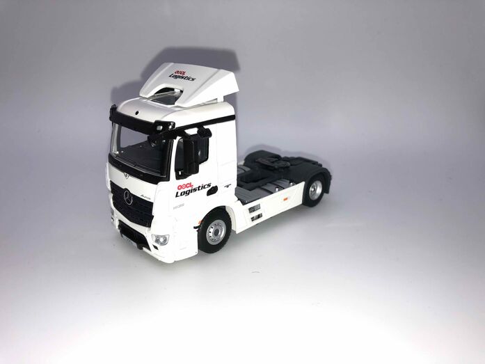 Mercedes-Benz Antos Container Lorry SF Express - Hong Kong