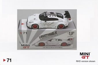 MINI GT 71 Toysrus LB WORKS Nissan GT-R (R35) White w/ Red