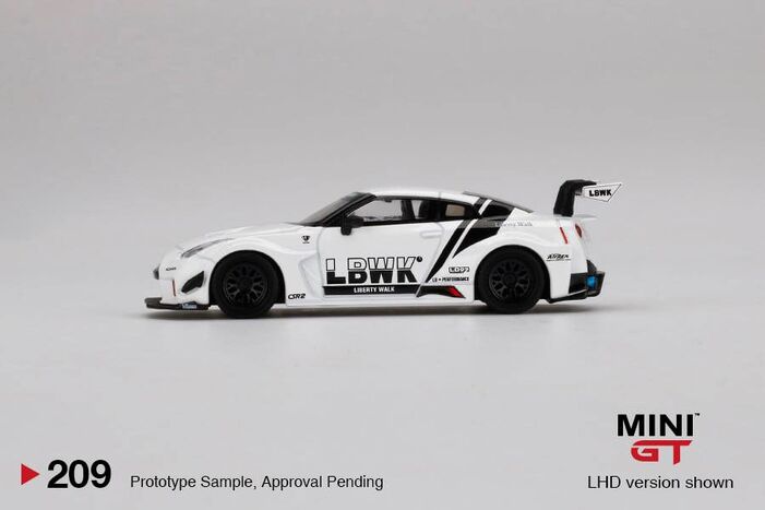 MINI GT 1:64 LIBERTY WALK LB WORKS NISSAN GT-R (R35) (WHITE