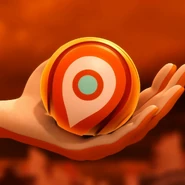 Fenomenal trzyma Piłeczkę w otwartej dłoni