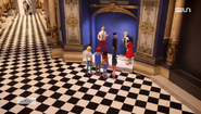 Salón con la escultura de Gabriel y Adrien.