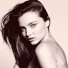 Miranda Kerr - Biography