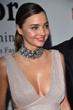 Miranda-kerr-attends-the-koradior-show-during-milan-fashion-week-on-picture-id610522616