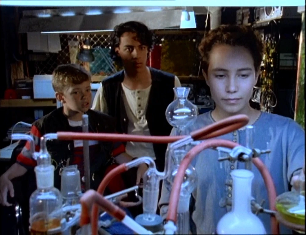 Episode 17 Mirror Mirror (TV Series) Wiki Fandom