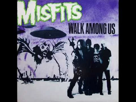 misfits nike a go go
