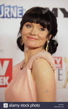 Essie-davis-at-the-logie-awards-melbourne-april-27-2014-DYYB1K