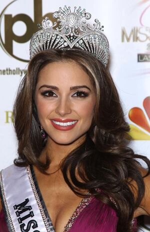 Olivia-Culpo-20-ans-de-Rhode-Island-remporte-Miss-USA