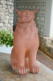 Estatua de shisa en la isla Miyako.