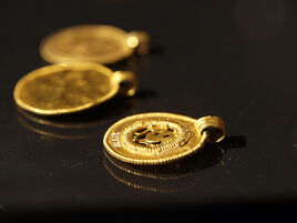 Golden bracteates