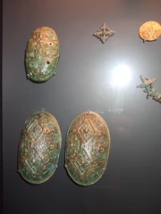 Bronzegüsse Schalenfibeln