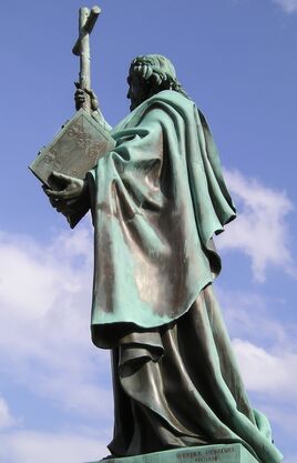 Bonifatiusstatue Fulda 2006-07-05