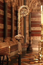 Bischöflicher  (Keble College Chapel)