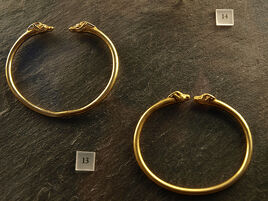 Roman jewellery - bracelets