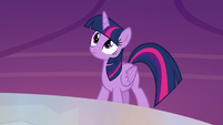 Twilight looking up at Discord S5E22