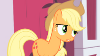 Applejack 'and claws' S4E07
