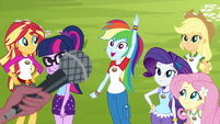 Rainbow Dash calls out "rock climbing!" EG4