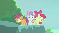 Sweetie pops up between Apple Bloom and Scootaloo S8E6