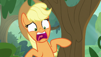 Applejack yelping in surprise S8E23