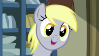 Derpy greeting Rarity MLPBGE