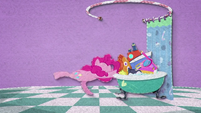 Pinkie Pie drops even more toys in the tub BFHHS2