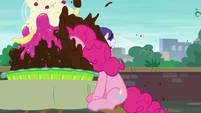 Pinkie buries her face in ice cream S6E3