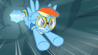 Rainbow Dash flying after her falling friends S3E7