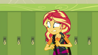 Sunset Shimmer looking down at Micro Chips EGFF