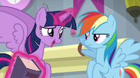 Twilight Sparkle "let me take a look" S8E1