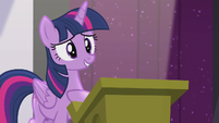 Twilight hears a single clap S5E25