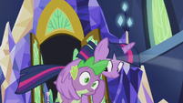 Twilight shelters Spike under her wing S5E25