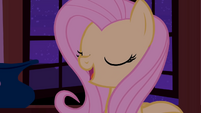 Fluttershy Sings Lullaby S1E17