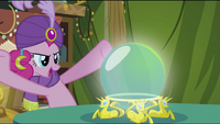 Pinkie Pie "look deep into the crystal ball" S2E20