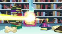 Flurry Heart's magic beam goes through the Trotter's Tome of Reliquary S6E2