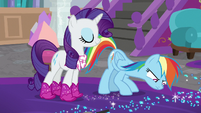 Rainbow looks at the blue glitter again S8E17