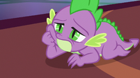 Spike looking defeated S7E3