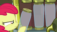 Apple Bloom grabs a new canister S5E4