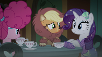 Applejack and Rarity sit at the table S5E21