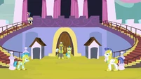 Guards on lookout near castle entrance S9E4